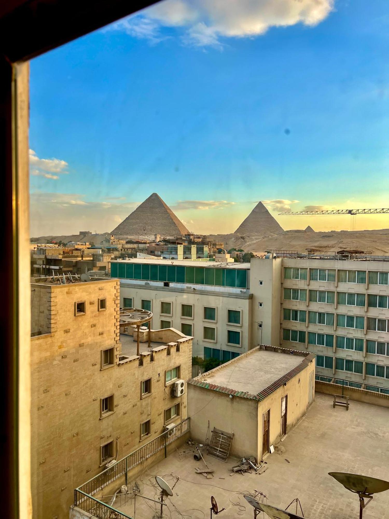 Pyramids Pride Inn Kafret el-Gabal Exteriör bild